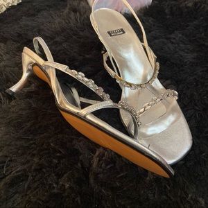 Stuart Weitzman Silver Rhinestone Strappy Sandal Kitten Heels Sz 9